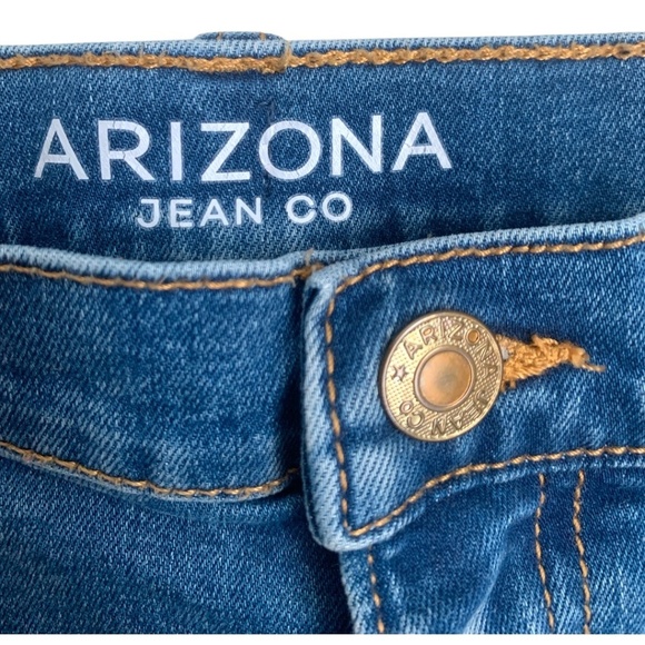 Arizona Jeans Womens Denim Jeans Size 18 1/2 Plus High Rise Girlfriend - Picture 2 of 9